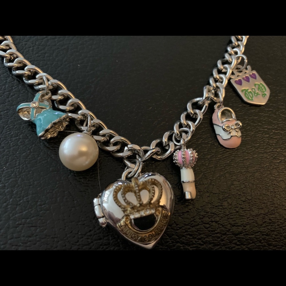 juicy couture toggle necklace with charms - Picture 2 of 3